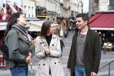 Paris Christmas Tour with a Local Guide: Custom & Private - Rue des Francs-Bourgeois: gift shopping with a local walking rhythm