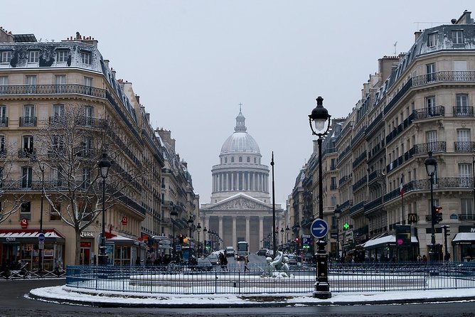 Paris Christmas Tour with a Local Guide: Custom & Private - Saint-Paul-Saint-Louis Church: quieter beauty and holiday legends