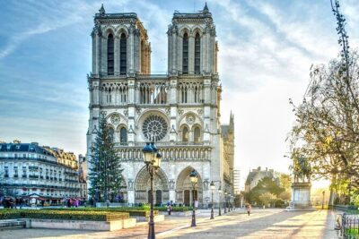 Paris City Center Free Walking Tour (Tip-Based) - Where you start at Fontaine Saint-Michel (and why it’s a smart choice)
