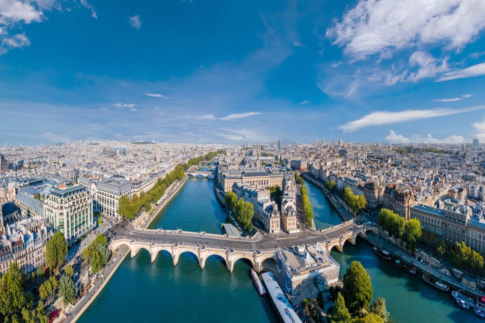Paris City Center Self-Guided Walking Tour - Louvre Palace and Pyramid plus Tuileries Garden: big sites, flexible breaks