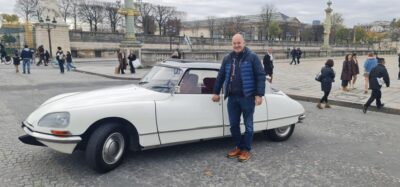 Paris: City Discovery Tour by Vintage Citroën DS Car - The car details: comfort, classic charm, and the roof question