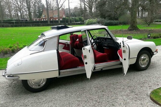 Paris City Tour 2h00 Citroën DS Vintage with Open Roof - Key things that make this tour click