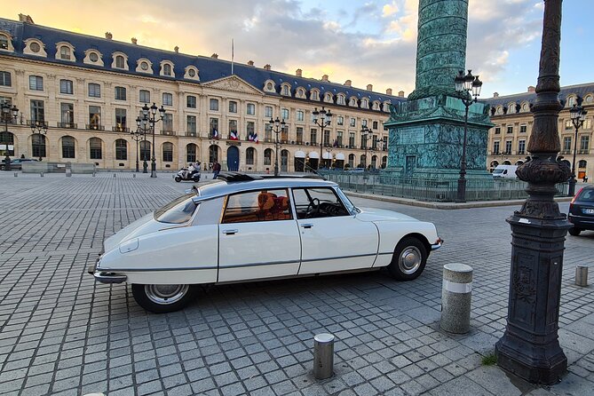 Paris City Tour 2h00 Citroën DS Vintage with Open Roof - Arc de Triomphe and the Champs-Élysées connection for first-time bearings