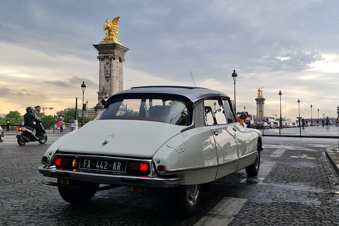Paris City Tour 2h00 Citroën DS Vintage with Open Roof - Palais Garnier Opera: seeing the public spaces at your own pace
