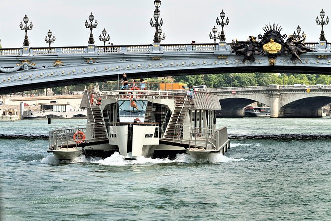 Paris City Tour by Coach with Sightseeing Seine River Cruise - The Coach Route: Landmark By Landmark, and What to Watch From the Road