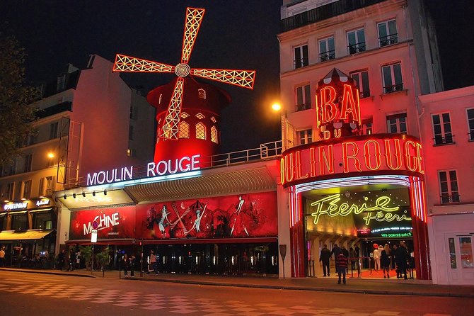 Paris City Tour with Private Friendly Guide and all Must-See Sites - Palais de Chaillot and Trocadéro: The Eiffel Tower Day Starts Right