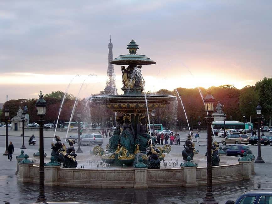 Paris: City Walking Tour and Seine River Cruise - The Seine River cruise: the 69-minute highlight for an easy evening