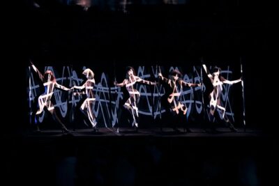 Paris Crazy Horse Cabaret Show Champagne & macarons - Le Crazy Horse: why this cabaret feels different