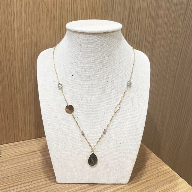 Paris: Create Your Own DIY Jewelry Souvenir Workshop - Why this Oscar Bijoux workshop is worth your Paris time
