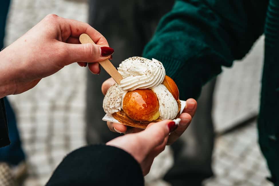 Paris: Curated Sweet Tour by a French Pastry School - Starting at Rue de Turbigo: the tour’s first 20 minutes matter