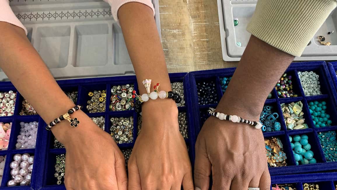 Paris: Custom Souvenir Bracelet Workshop - Boutique My Nice Bracelet: where your Paris souvenir really begins