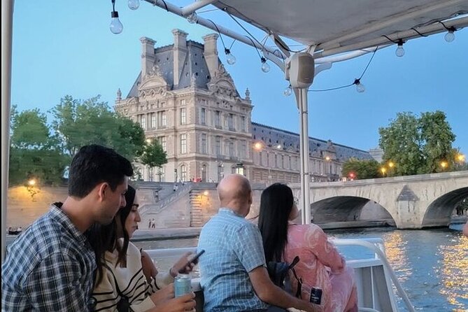 Paris Day Tour with Eiffel Tower, Louvre and Cruise Max 6 People - Price and value: where the money is really going