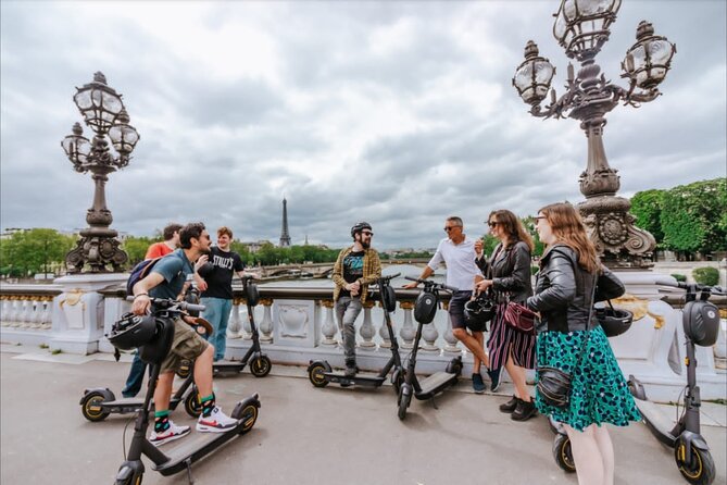 Paris E-Scooter Tour with fun & informative guide (small groups) - Île de la Cité and Le Marais: Where the City Began, Then Where You Reset
