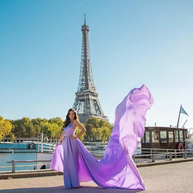 Paris: Eiffel Tower Glamor Photoshoot with Dress Options - Picking your dress: 150+ options, sizes XXS to 4XL, and what add-ons change