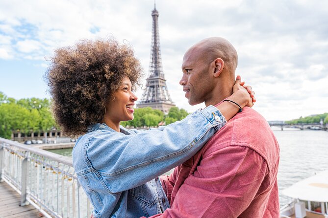 Paris: Eiffel Tower Photo Shoot - Why This 30-Minute Eiffel Tower Shoot Beats DIY Photos