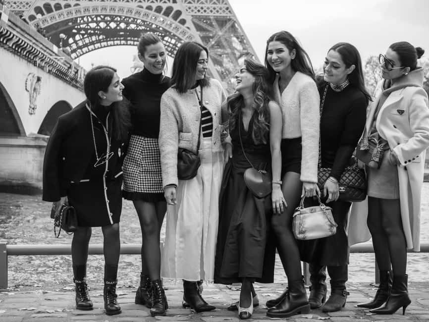 Paris: Eiffel Tower Private Photoshoot Experience - Why Pont de Bir Hakeim changes your Eiffel Tower photos