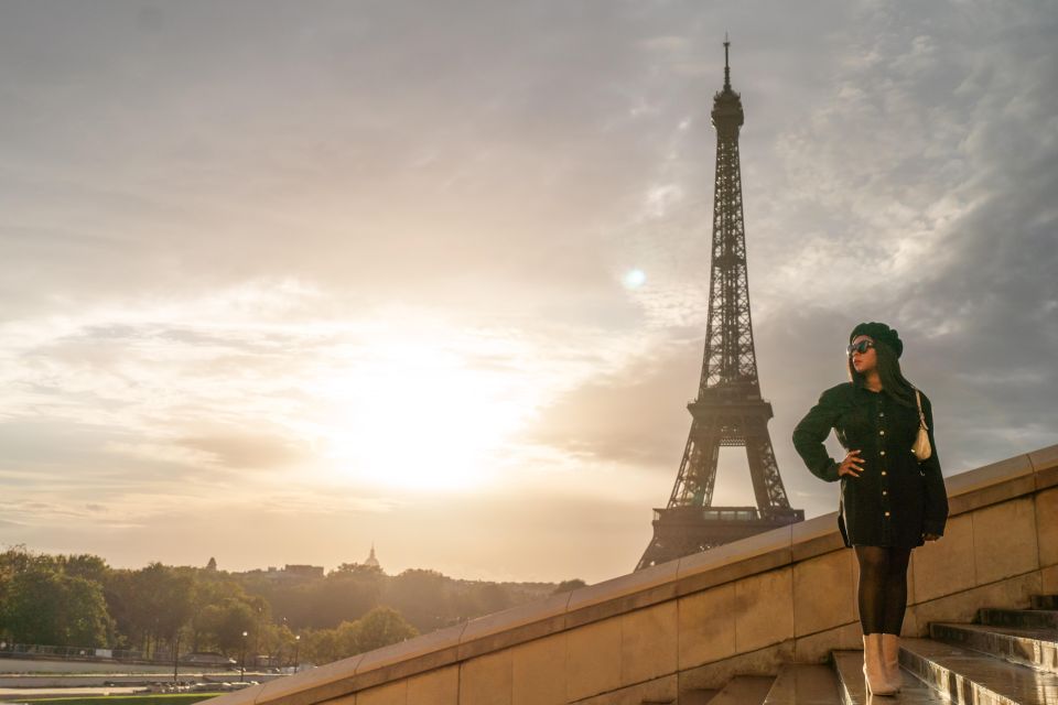Paris: Eiffel Tower Private Professional Photoshoot - Early-Morning at Trocadéro: Why the Eiffel Tower Looks Better in Soft Light