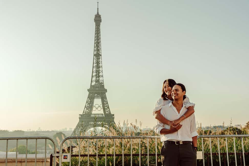 Paris: Eiffel Tower Street Photoshoot - Instagram Reels Add-On: When You Want Movement, Not Just Still Photos