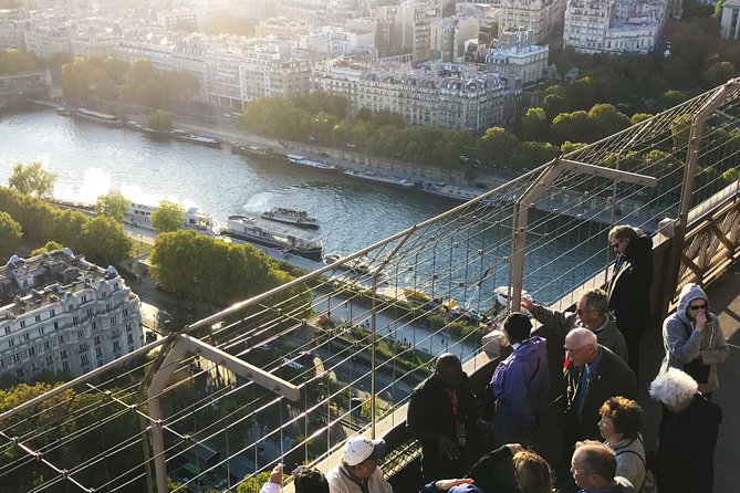 Paris: Eiffel Tower Summit Access - The Live English Guide Part: Enough Context Without Overload