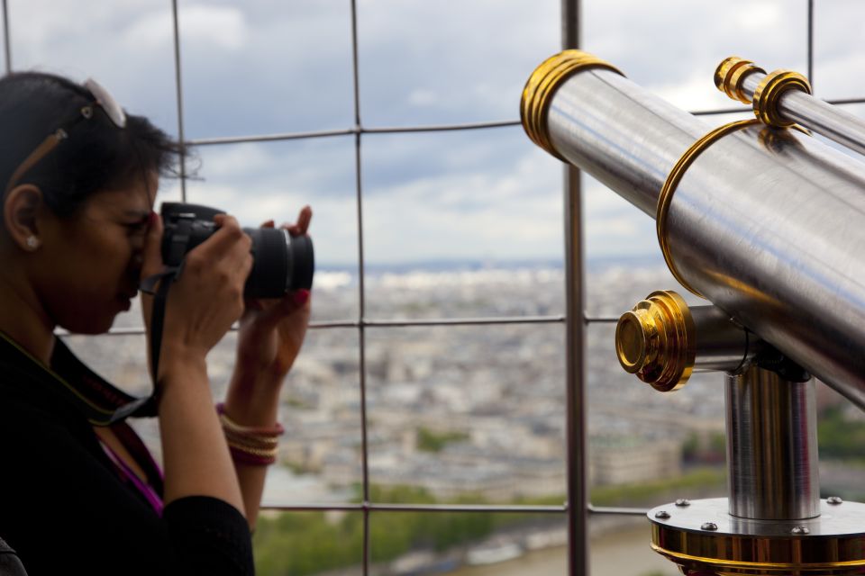Paris: Eiffel Tower Tour & Seine River Cruise Tour - Tips to make your day smoother at the Eiffel Tower