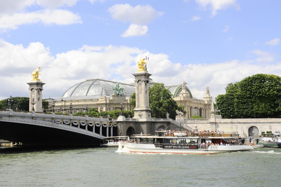 Paris: Eiffel Tower Tour & Seine River Cruise Tour - A practical look at the 135-minute pace