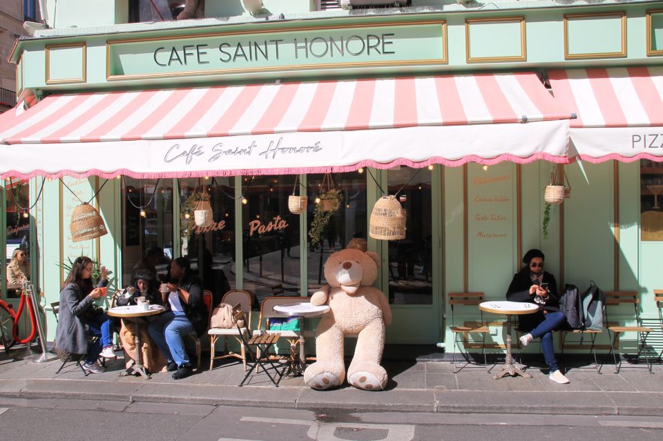 Paris: Emily Inspired Walking Tour - Expats in Paris: language and social norms, not just romance