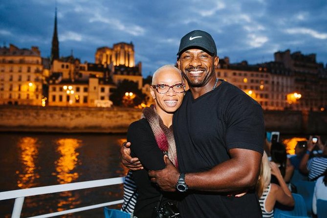 Paris Evening Snapshot Bike Tour - Louvre to Notre-Dame: what you actually get from cycling past icons