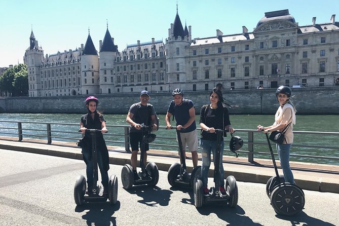 Paris: Experience Segway Top Highlights Small Group 2 Hours - Paris Segway Highlights in 90 Minutes: The core idea