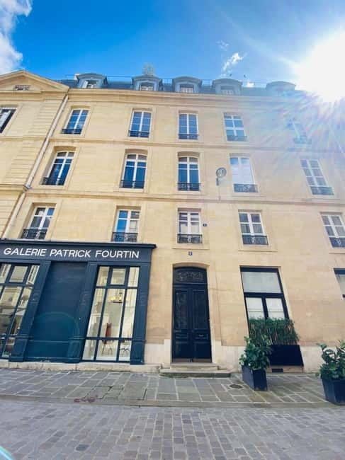 Paris: Explore the City Like Emily Tour - Filming Locations - The Bakery Stop: Cozy Pastry Vibes Without the Complication