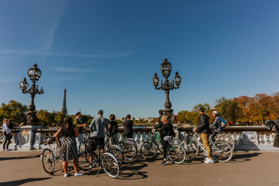 Paris: Famous Monuments Cycling Tour - Notre-Dame and Île de la Cité: your first big-picture moment