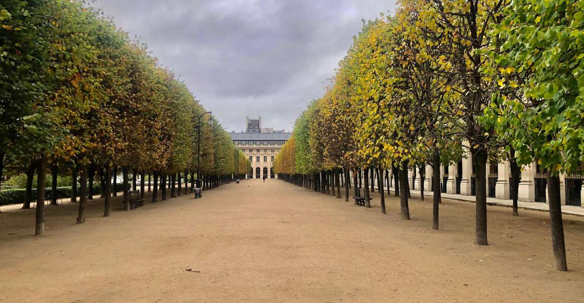 Paris: Fashion History Walking Tour in the Heart of Paris - Meeting at La Comédie-Française: A Smart First Step