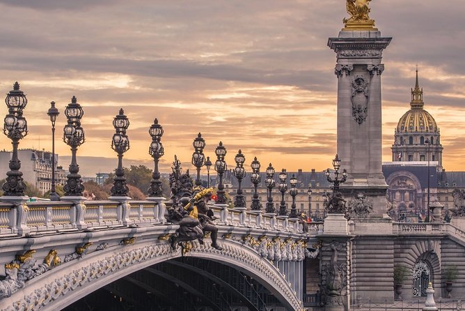 Paris First Time Private Tour with Notre Dame, Montmartre & Arc de Triomphe - Who this Paris private tour suits best