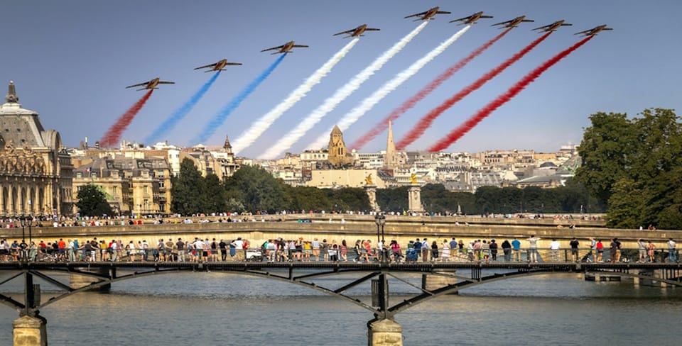 Paris for first-timers – from Notre-Dame to the Louvre - The quick Louvre museum moment: enough for direction, not enough for everything