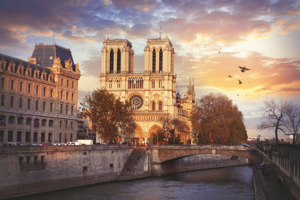 Paris for first-timers – from Notre-Dame to the Louvre - Where you start (and how you avoid the classic Paris meetup chaos)
