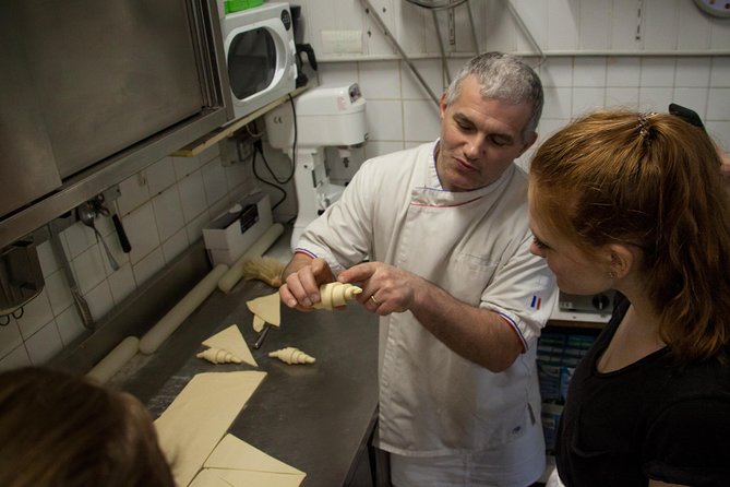 Paris French Baking Class Baguettes and Croissants in a Bakery - Your 2.5-Hour Workshop Flow (and where the time goes)