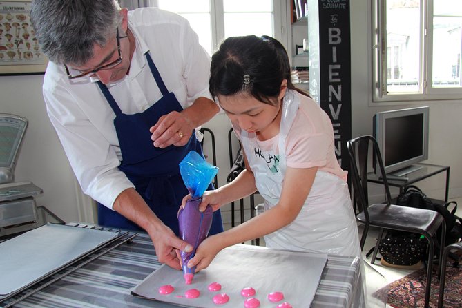 Paris French Macarons Small Group Baking Class with a Chef - Entering the recipe world: how the 3-hour flow works
