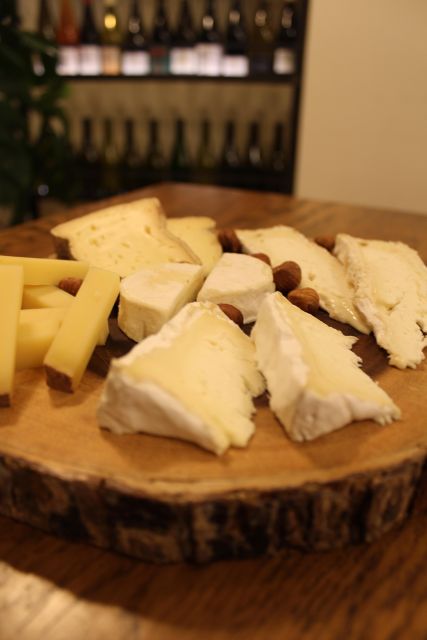 Paris: French Wine and Cheese Guided Tasting - The perfume-sample trick: training your nose to taste better