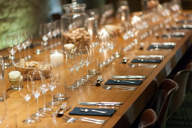 Paris French Wine Tasting 3-Course Dinner - Ô Chateau’s Wine-Cellar Dinner Feel (and Why It Works)