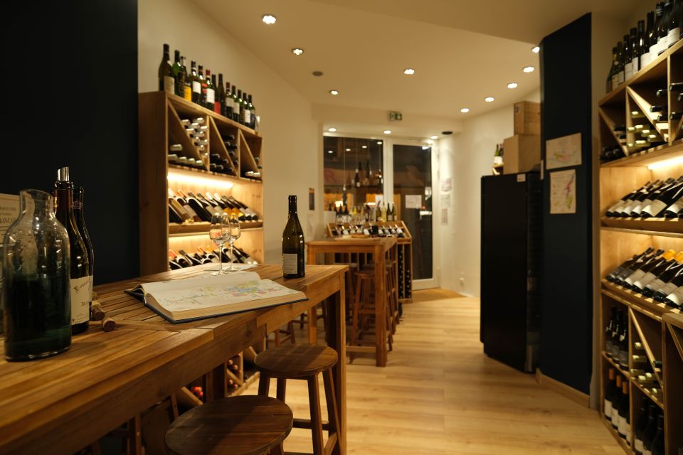 Paris : French wine tasting in Montmartre - Who this Montmartre wine tasting suits best