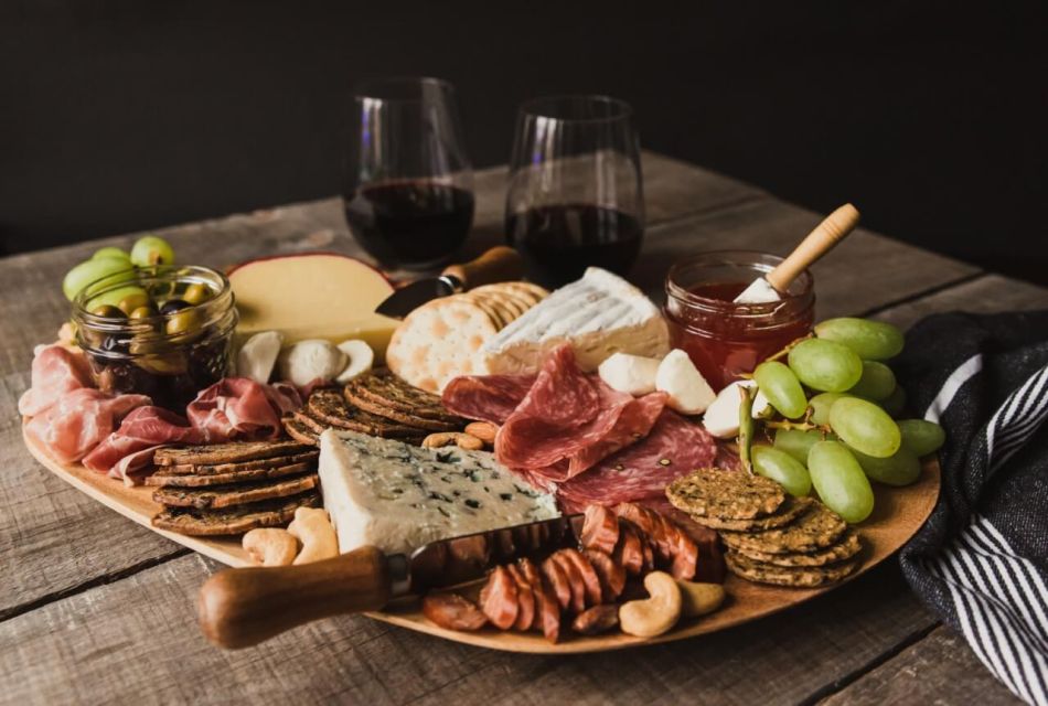 Paris: Gastronomic Private Walking Tour with Food Tastings - Key reasons this Le Marais food walk is worth your time