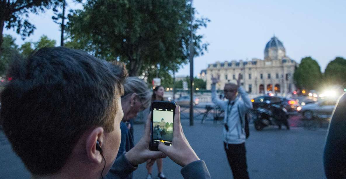 Paris: Ghosts, Legends & Mysteries Evening Walking Tour - Conciergerie: the Marie Antoinette prison connection