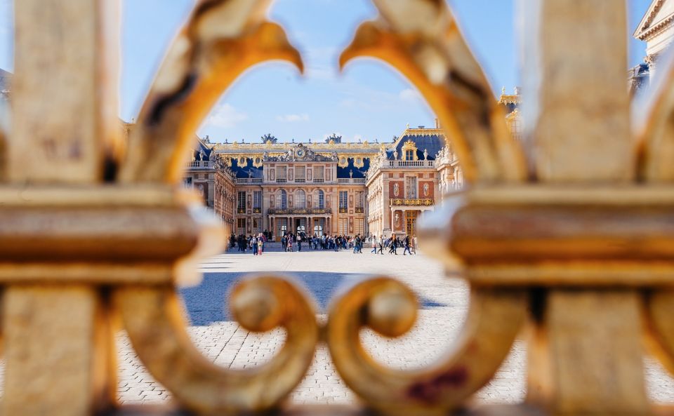 Paris: Giverny & Versailles Small Group or Private Tour - The big idea: why this day trip feels like a smart trade