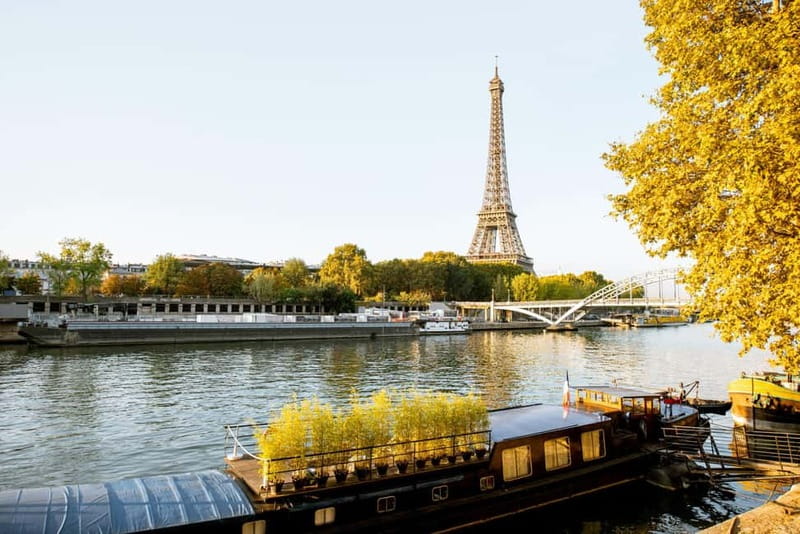 Paris: Gourmet 3-Course Dinner Cruise with French Wine - Seating and comfort: where your night can succeed or wobble