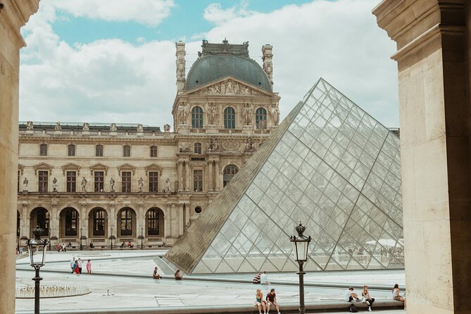 Paris Gourmet Food Tour and Louvre Museum Guided Tour in 1 Day - A two-for-one Paris day: food first, Louvre second