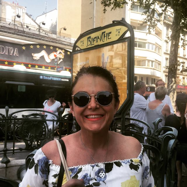 Paris Gourmet: Food Tour in South Montmartre - Iconic Nearby Spots You’ll Pass While You Eat