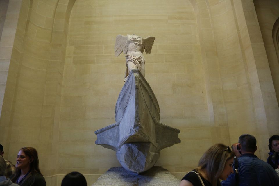 Paris: Gourmet Food Tour & Louvre Museums Guided Tour - Key highlights worth clocking