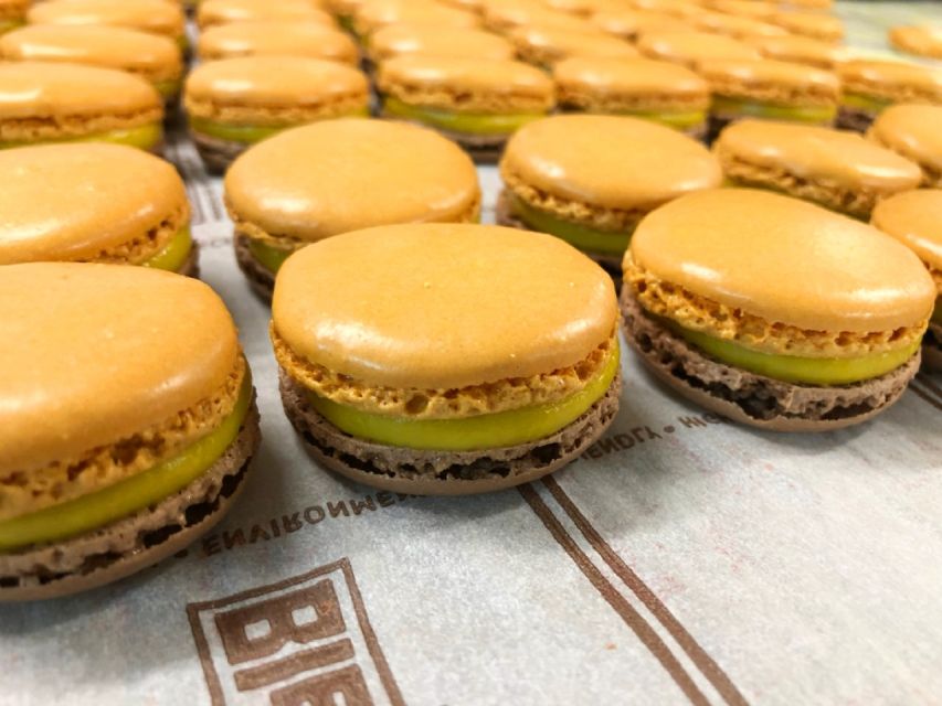 Paris: Gourmet Food Tour & Louvre Museums Guided Tour - Bakery Classics and Jambon Beurre: Paris Food You Can Taste Fast