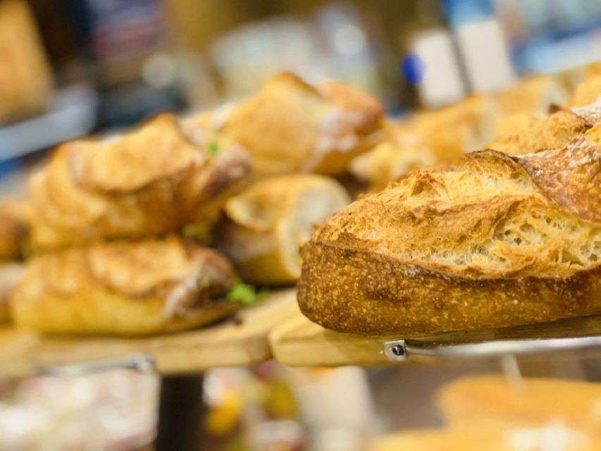 Paris: Gourmet Food Tour & Louvre Museums Guided Tour - Getting to the Louvre: Plan for a Short Walk on Your Own