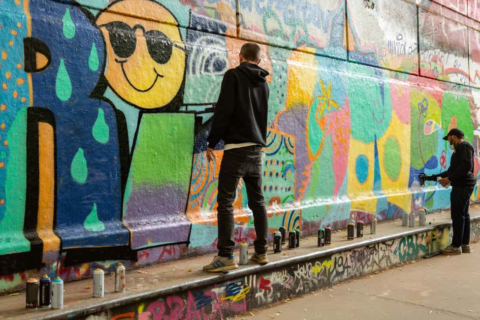 Paris: Graffiti and Street Art Workshop - Two hours of street art: from can control to lettering practice