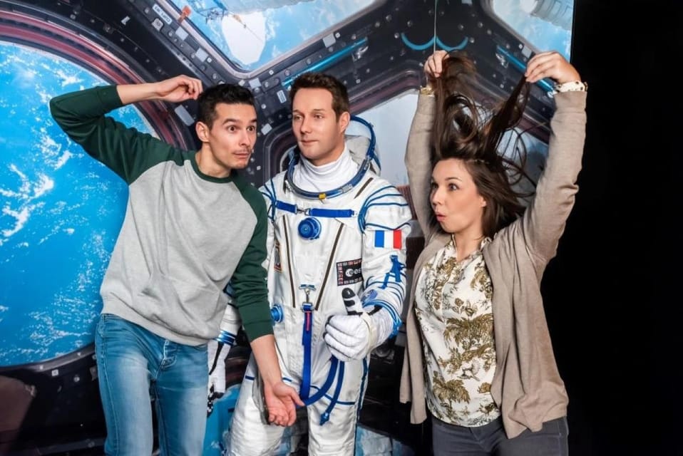 Paris: Grévin Wax Museum Entry Ticket with Audio Guide App - Your Self-Guided Walk: How the Experience Flows